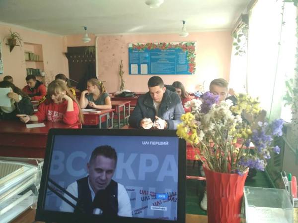 46058273_2161375130751831_3348198874366869504_n