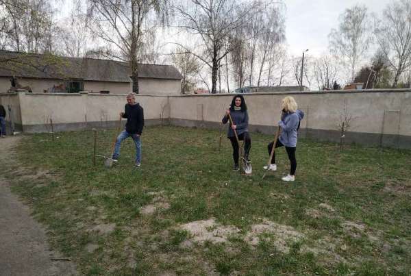 IMG-bd8ef8f25adce5ef52131026e83def3d-V