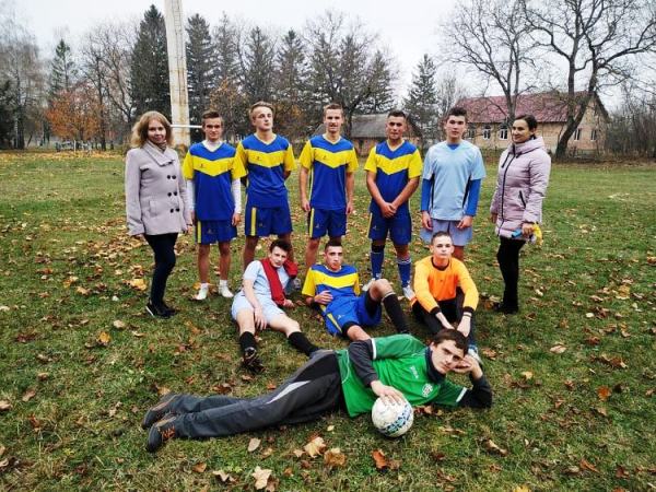 74392927_704699646689986_7888662652715532288_n