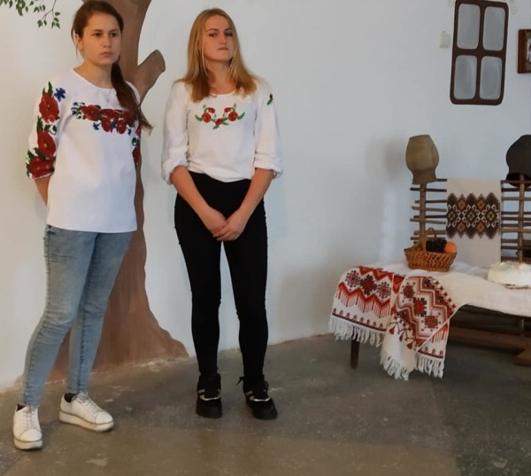 74583219_1725865244211181_879381136378167296_n