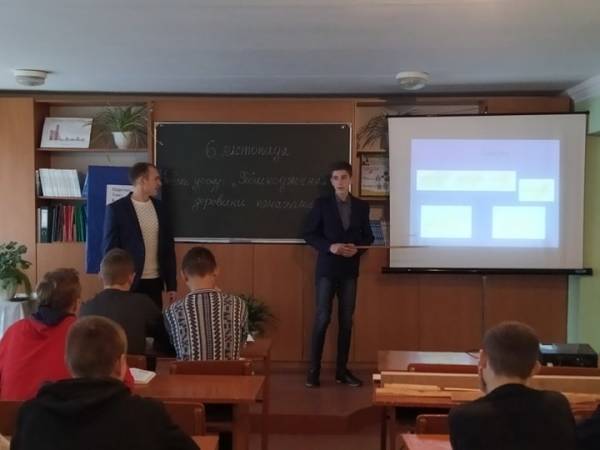 75481882_1716762628454776_1209870322820448256_n