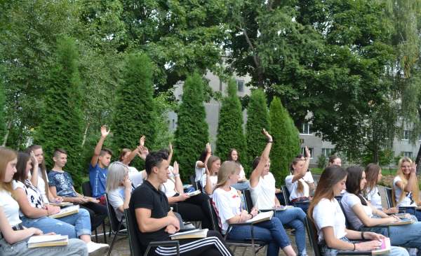 242193775_2347294555401577_3477570641861540966_n