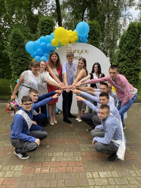 357203099_682377670571437_8589802452830561387_n