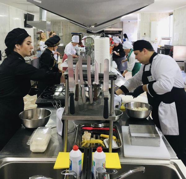 400705828_675014561276907_1842052105766157819_n